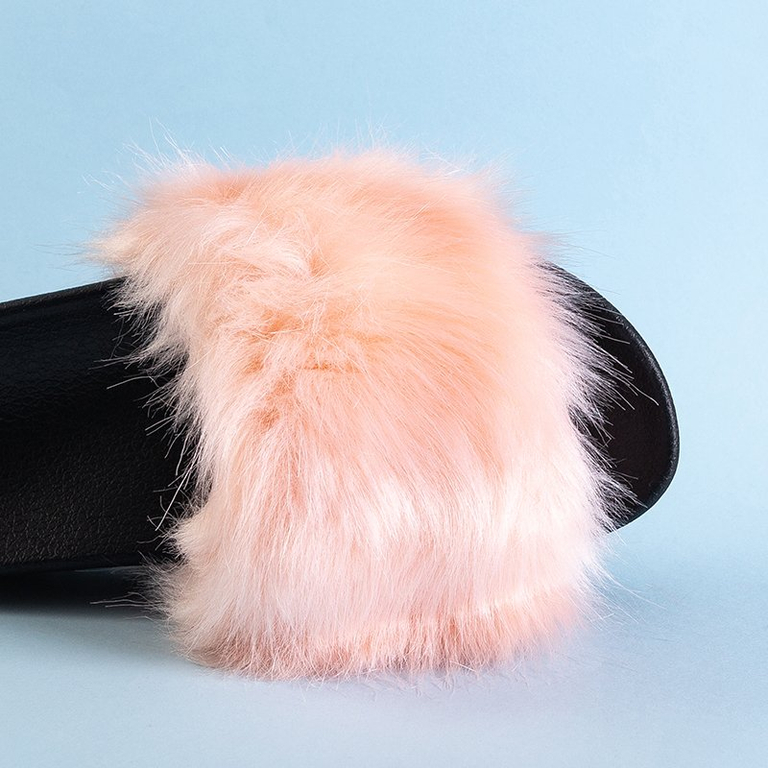 Švelniai rožinės moteriškos šlepetės su kailiu Lorina - Avalynė