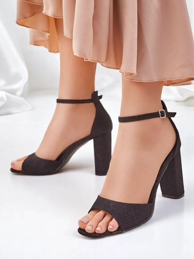 Royalfashion блестящие женские сандалии Rokates