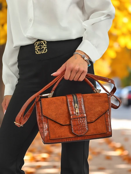 Torebka damska Hera Marrone brzowa ekoskra zamszowa na ramiretro