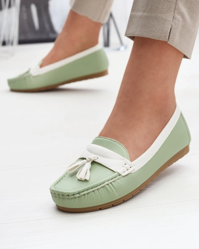 Žali moteriški mokasinai su kutais ir baltais intarpais Rerata - Avalynė