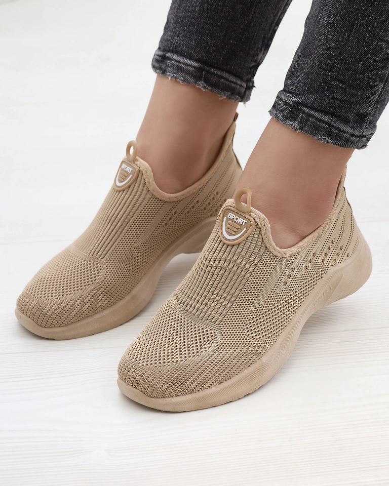 Светло-коричневые женские тканевые спортивные туфли слип on Regika - Обувь