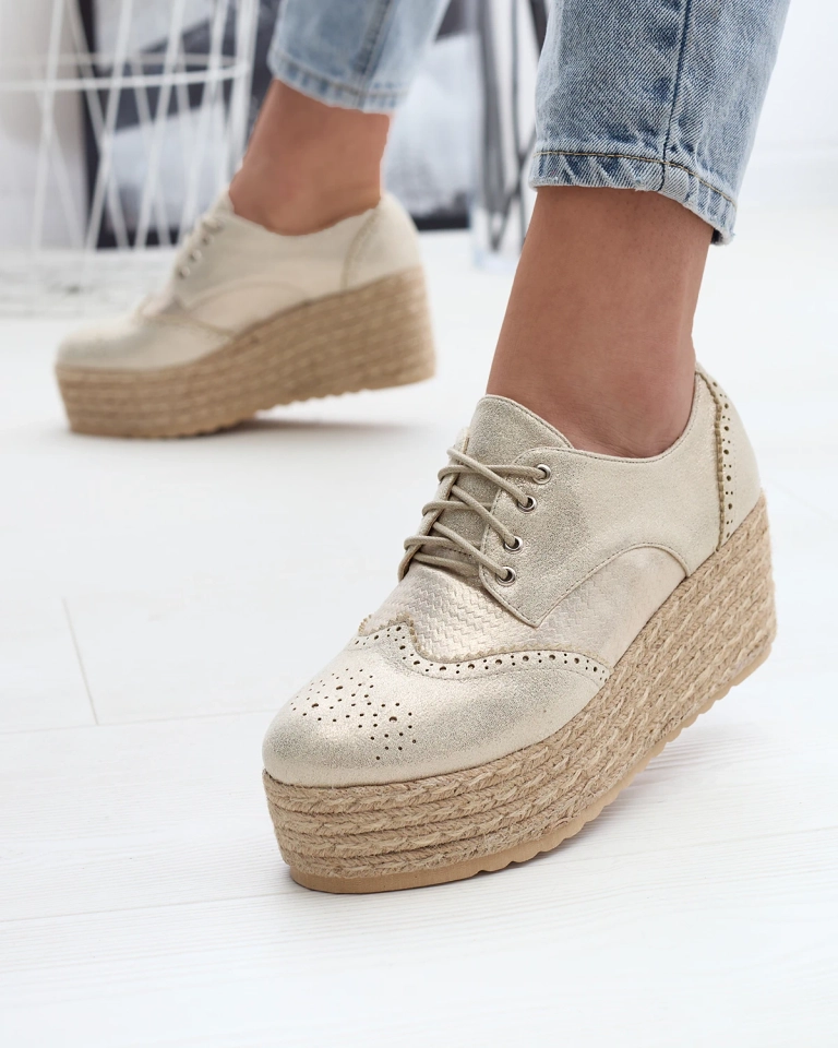 Женские золотистые полусапожки на платформе Jacais- Footwear