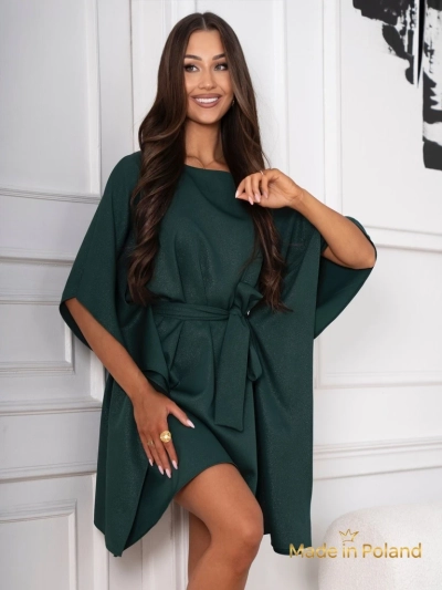 Suknelė Serena Žalia su Dirželiu ir Kimono Rankovėmis – Elegancija ir Komfortas