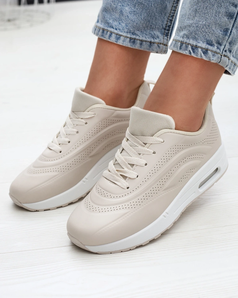 Ажурная женская спортивная обувь бежевого цвета Adetika - Обувь