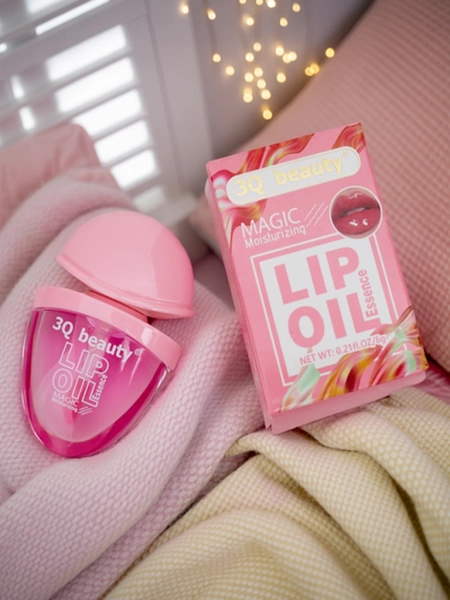 3Q Beauty Aloe Vera giliai drėkinantis lūpų blizgis