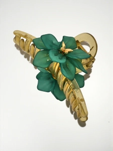 тёмно-зелёный