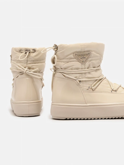 Royalfashion Женские сапоги-слипы a'la snow boots бежевого цвета Vevnose