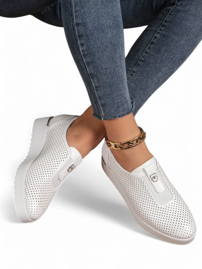 Royalfashion Slip-on moteriški perforuoti batai Goffies