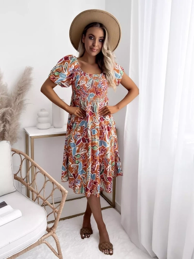 Oranžinė trumpa moteriška suknelė atvirais pečiais - Apranga