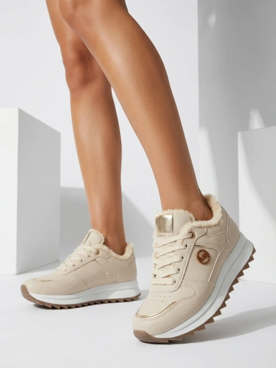 Royalfashion Утепленные женские кроссовки с мехом Boris