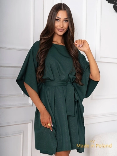 Suknelė Serena Žalia su Dirželiu ir Kimono Rankovėmis – Elegancija ir Komfortas