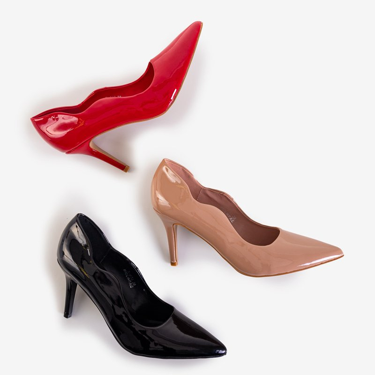 Juodai lakuoti siurbliai ant stiletto Konstancja - Batai