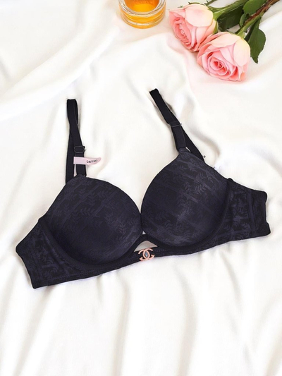 Royalfashion Moteriška push-up liemenėlė su nėriniais Liemenėlė Tiva