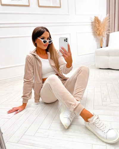 "Royalfashion" Smėlio spalvos moteriškas džemperio komplektas