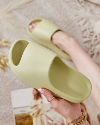 Royalfashion Женские резиновые шлепанцы Getter