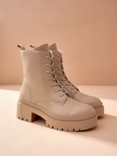 "Royalfashion" Moteriški batai su raišteliais "Bumalo"