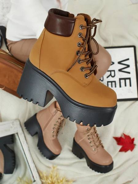 Botki damskie eko zamszowe na słupku i platformie Tavlissa