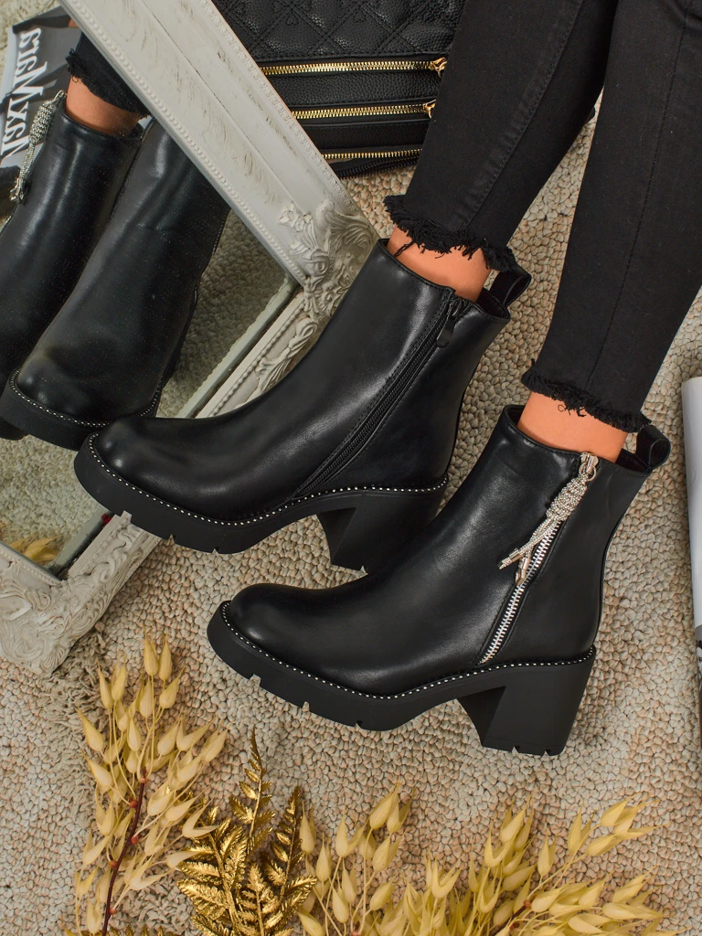 Moteriški aulinukai su storu kulnu Ashen Life