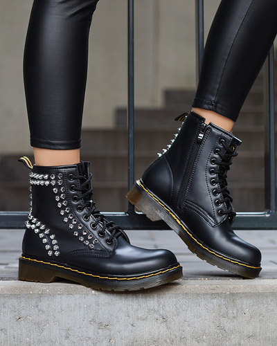 Moteriški darbiniai batai su juodomis smeigėmis Operias - Avalynė