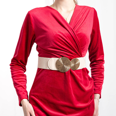 Бежевый женский ремень с золотой пряжкой