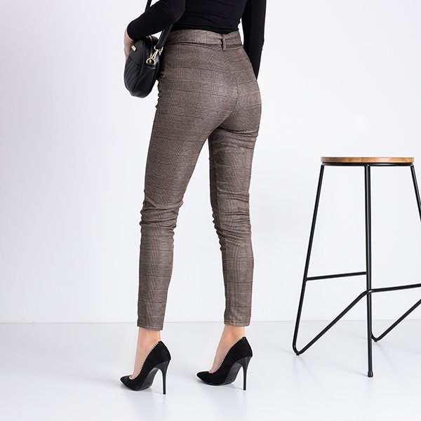 Коричневые утепленные женские брюки в клеточку