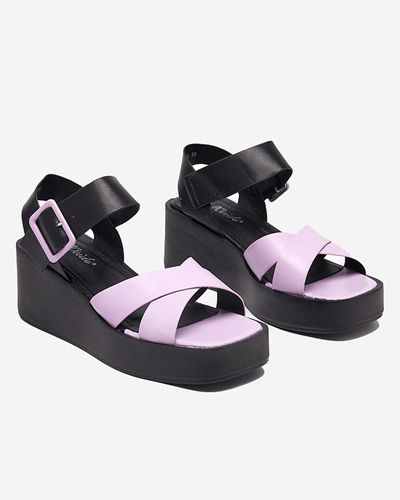 Черно-фиолетовые женские босоножки на танкетке из экокожи Scozi - обувь