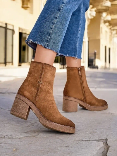 Karališka mada Eko-samtoniniai moteriški batai ant smailelio kulno Egrios