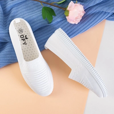 OUTLET Женские белые кроссовки Турандот - Обувь