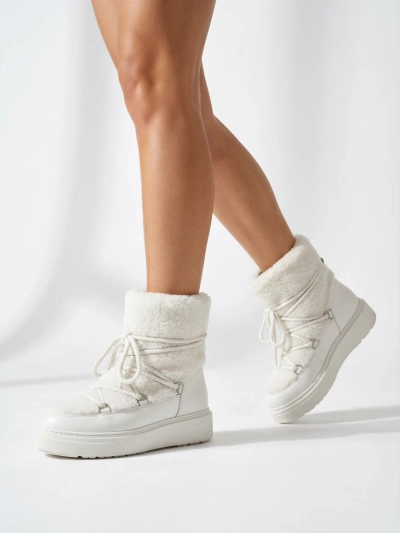 Moteriški sniego batai su kailiuku Uvella