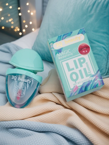 3Q Beauty Aloe Vera giliai drėkinantis lūpų blizgis