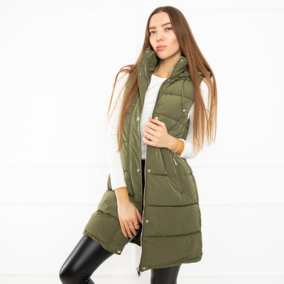 Удлиненная жилетка в зеленом цвете