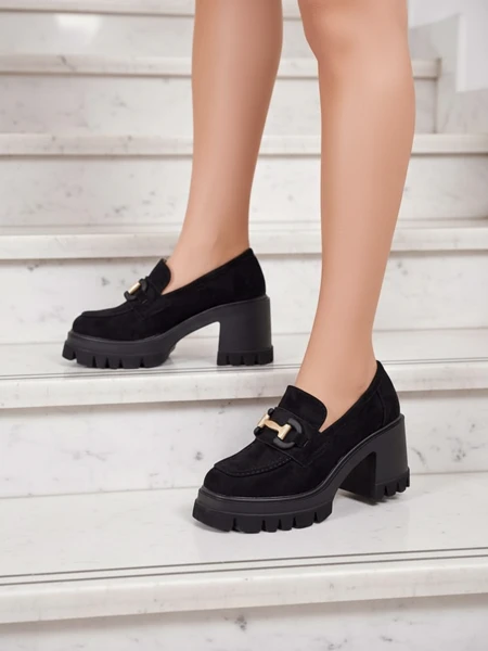 Элегантные сандалии Vulcano из черной замши