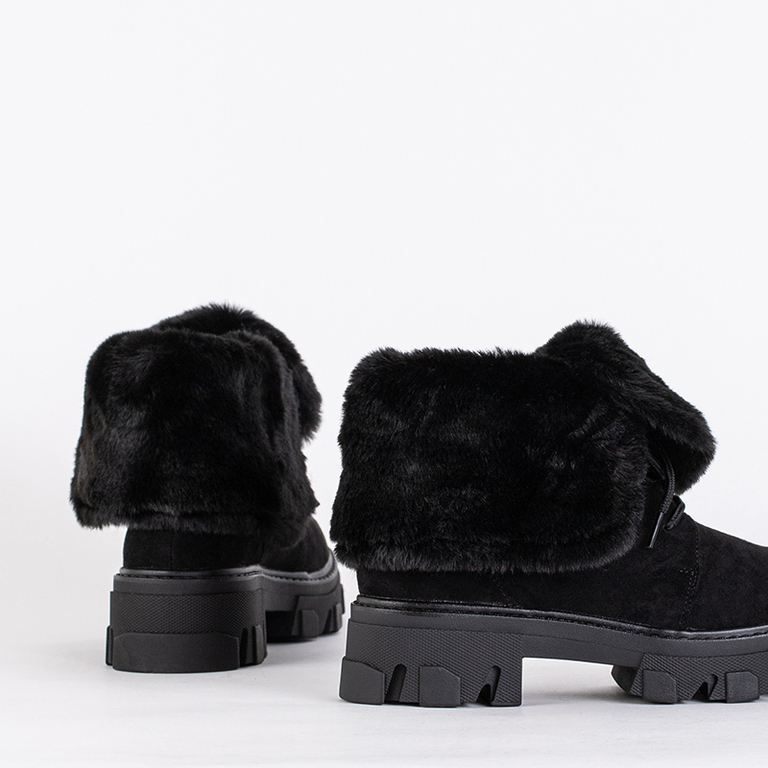 Черные женские ботинки Itsumi