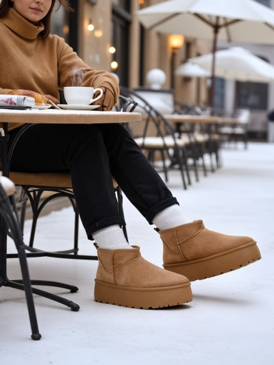 Royalfashion Женские сапоги на платформе a'la Dagodo