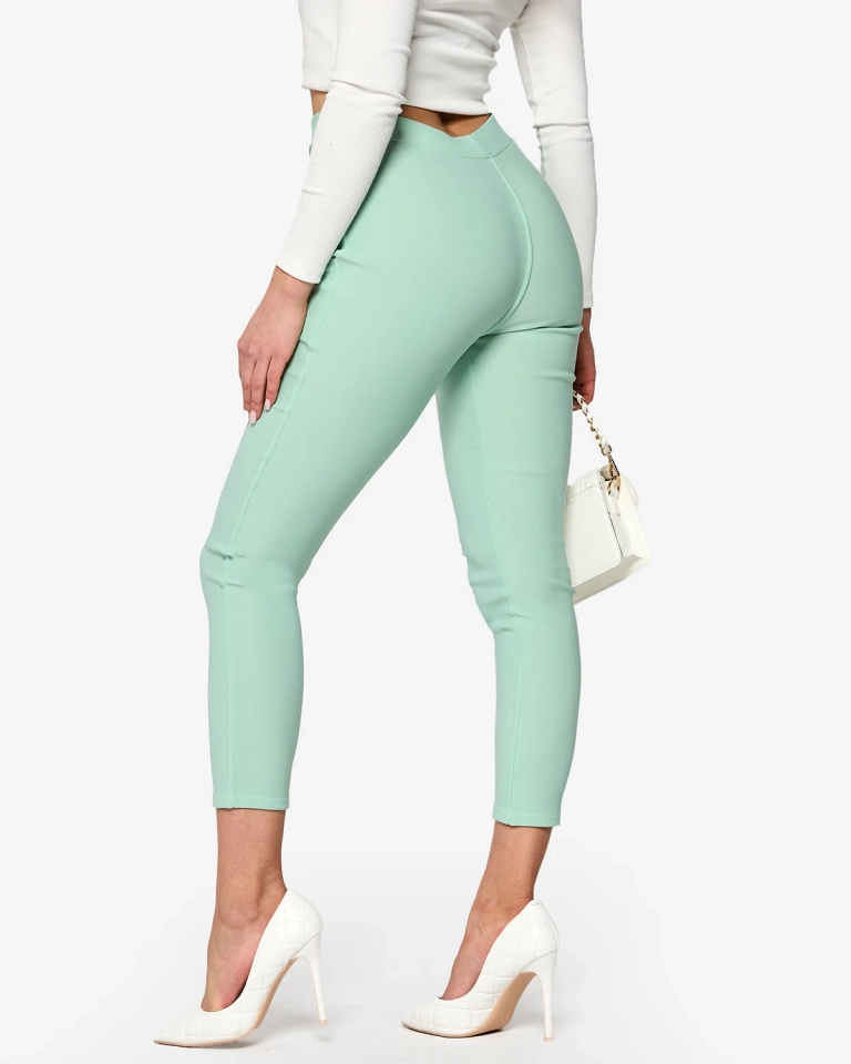 Žalios spalvos moteriški teginsai su papuošimais - Apranga