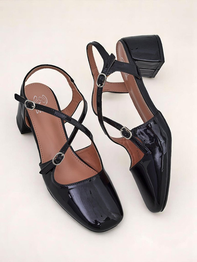 Royalfashion Женские туфли-лодочки на низком каблуке с декоративными ремешками Lollita