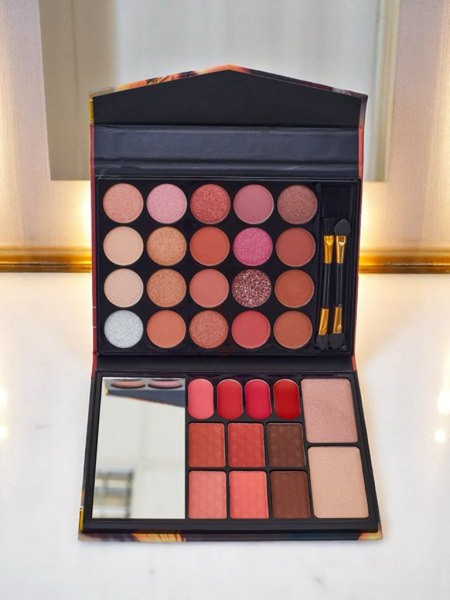 ANYLADY Компактная палетка для макияжа – тени для век, средства для контуринга, продукты для губ – 32 оттенка