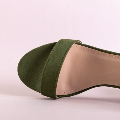 Зеленые женские босоножки на каблуке Anniet