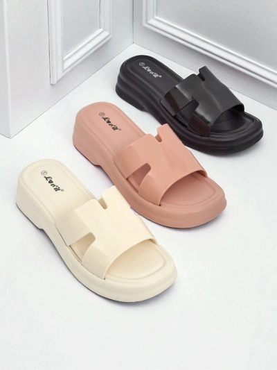 Royalfashion Женские шлепанцы на толстой подошве Nova Gloss