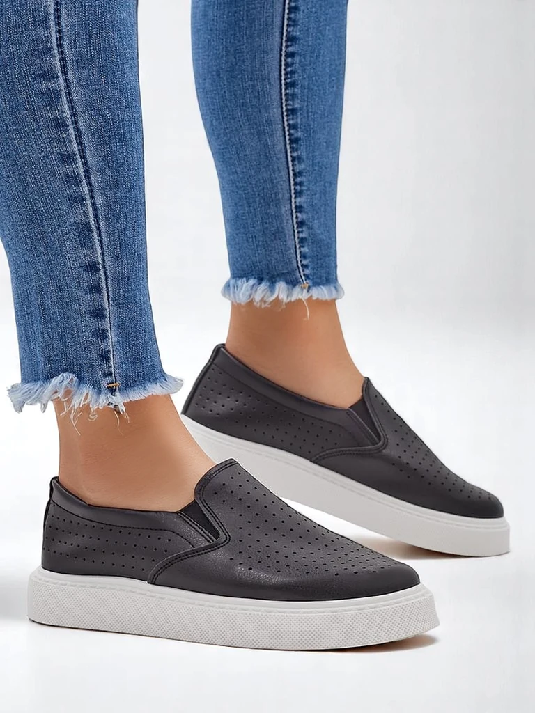 Женские перфорированные слепоны Royalfashion Emillia