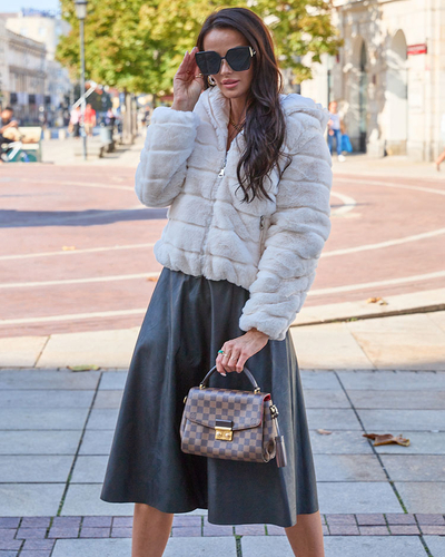 Royalfashion Kreminės spalvos dvipusis moteriškas švarkas su kailiu