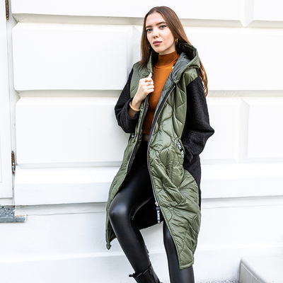 Зеленая женская стеганая куртка