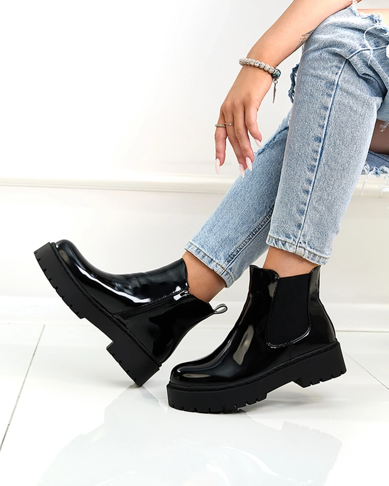 "Royalfashion" Juodi lakuoti moteriški bateliai be kulno Blizgūs elegantiški bateliai