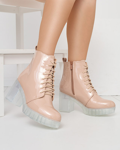 Бежевые женские лакированные ботильоны на каблуке Idika