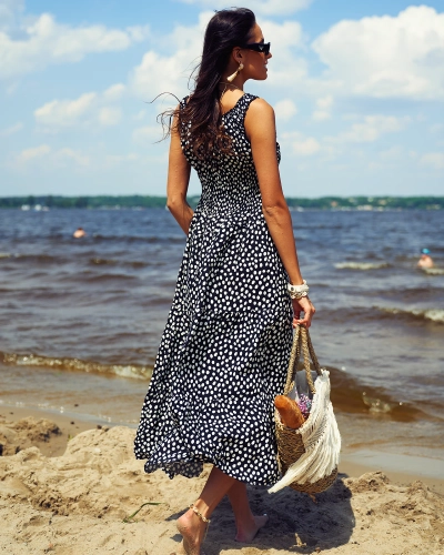 Royalfashion Женское черное длинное платье в горошек