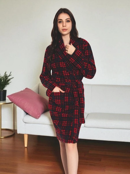 Raudonos ir tamsiai mėlynos spalvos moteriškas chalatas - Drabužiai