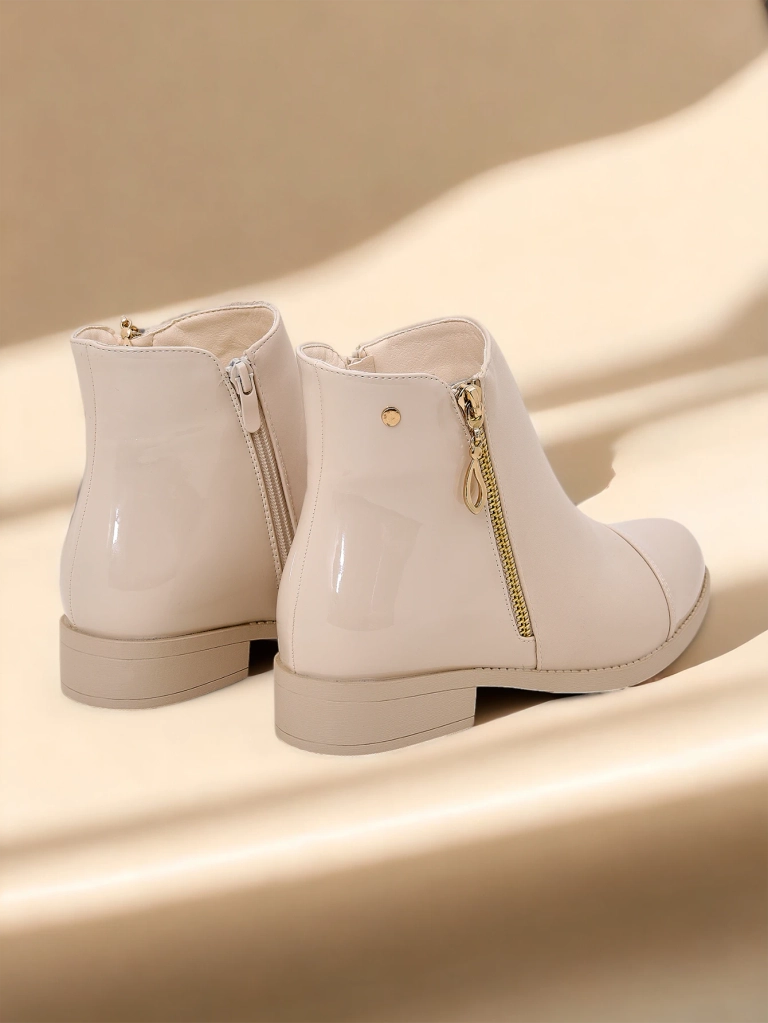 Женские сапоги от Royalfashion Ivvo