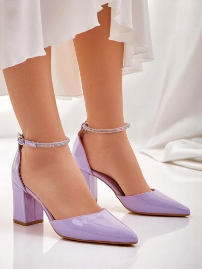 Туфли на каблуке из лаковой кожи Royalfashion для женщин с ремешком из страз Furoni