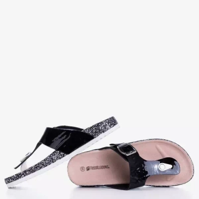 OUTLET Juodos šlepetės a'la su Lowra sagtimi - Batai