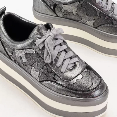 OUTLET Серые женские туфли на платформе Exira - Обувь